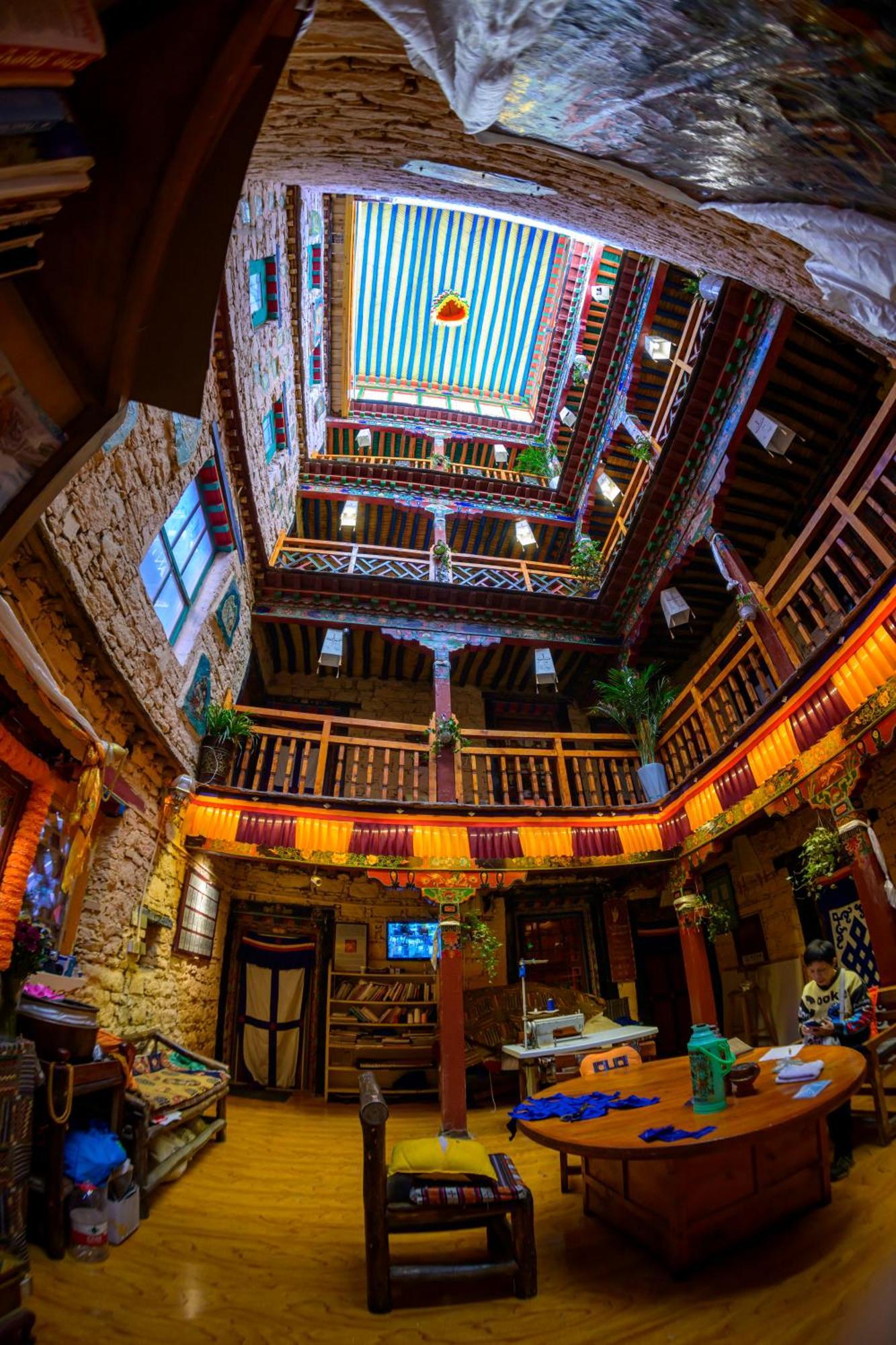 Shambhala Palace Hotel Lhasa Luaran gambar